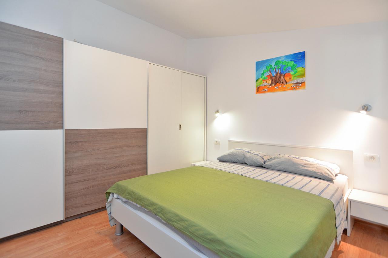 Apartment Vesna 1642 Pula Exterior photo