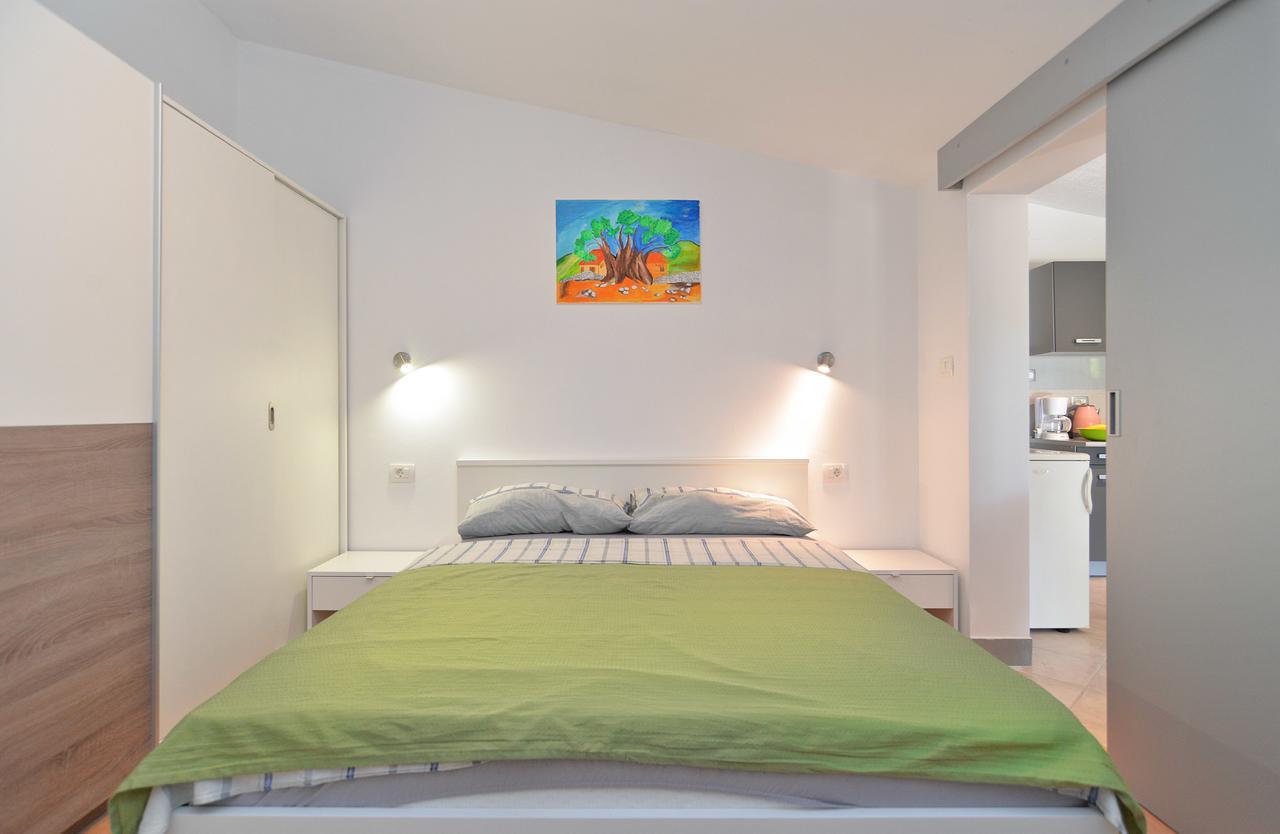 Apartment Vesna 1642 Pula Exterior photo